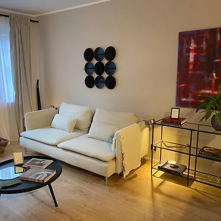 Super And Fully Equipped 150 Meters From The Train Station Appartement *